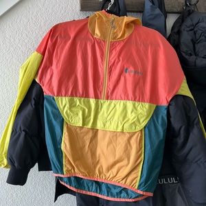 Cotopaxi windbreaker